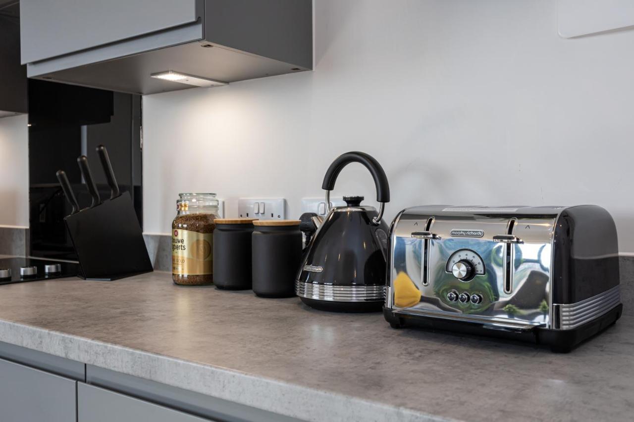 Contemporary 3 Bedrooms Apartment Manchester City Екстериор снимка