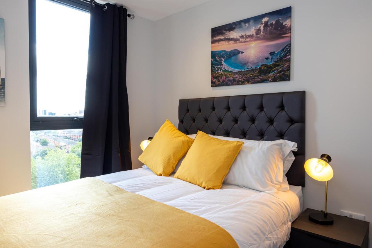 Contemporary 3 Bedrooms Apartment Manchester City Екстериор снимка